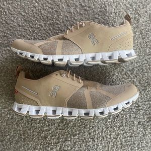 Women's On-Cloud Running Slip on Sneakers